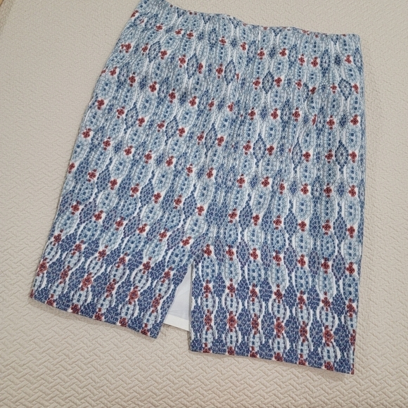 LOFT Blue red Career Knee Length Skirt Size 6 - Picture 3 of 13